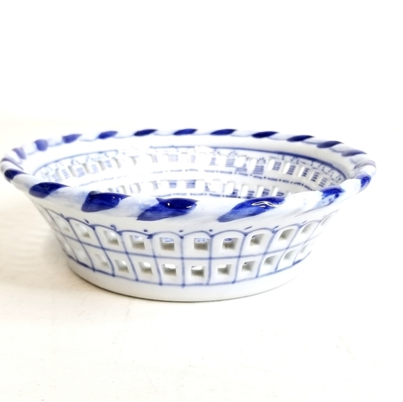 Vintage Blue and white Chinese Reticulated Dish Bowl - Picture 2 of 6